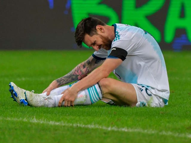 Messi appears dejected against Paraguay