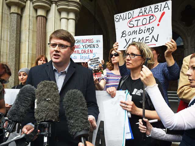 Andrew Smith, spokesperson for Campaign Against Arms Trade, outside the Royal Courts of Justice