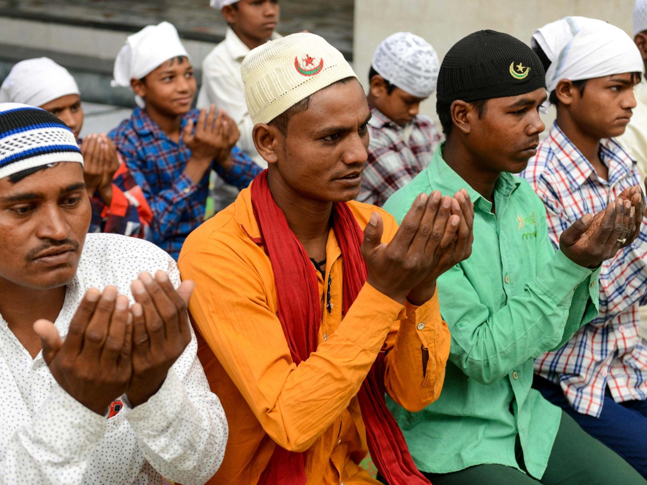 India Muslims offer prayers in Amritsar