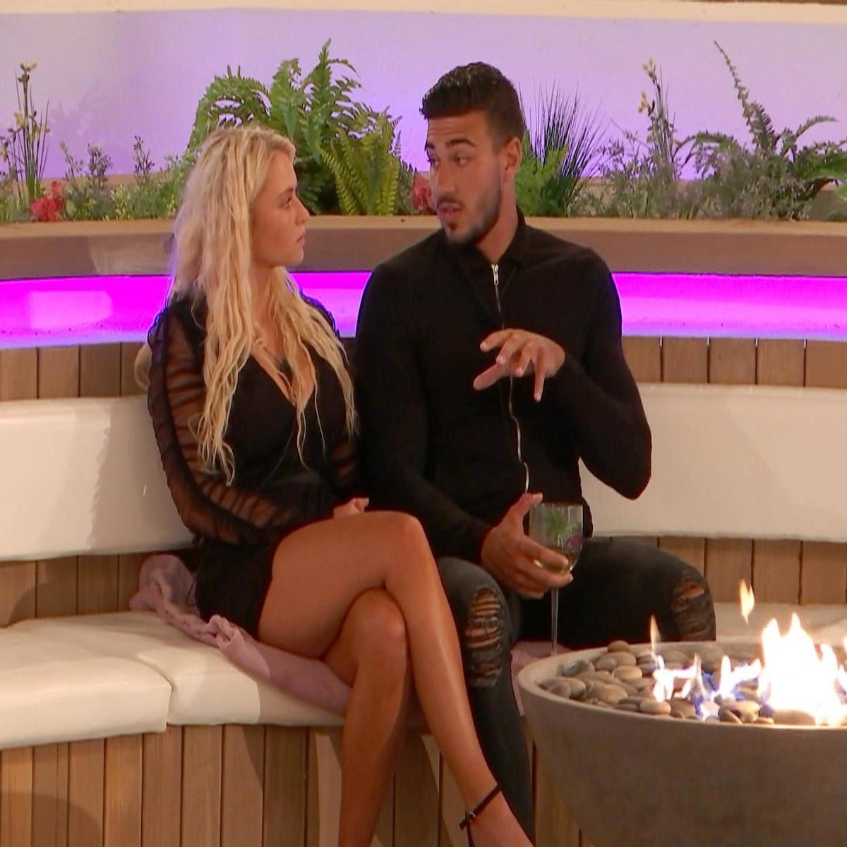 Love Island viewers debate whether men and women can ever be just friends |  The Independent | The Independent