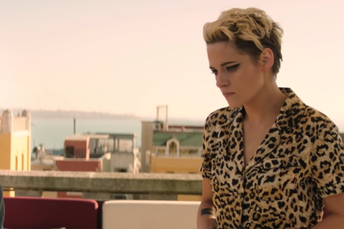 kristen stewart charlie's angels pink dress Charlie's Angels trailer released with Kristen Stewart in blonde wig