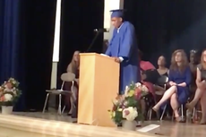 High school student comes out as bisexual during graduation speech