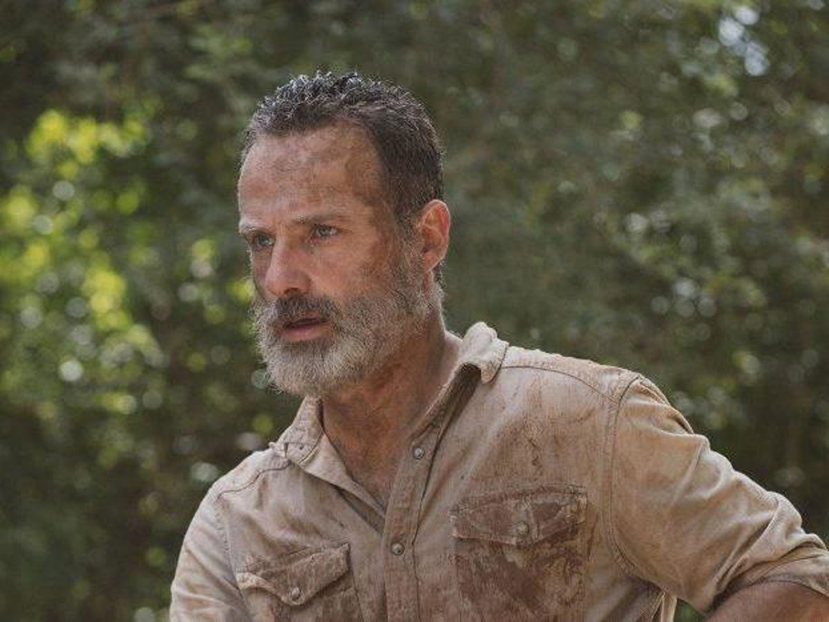 The Walking Dead Series Finale's Big Death Completely Ditches Comic Book  Ending