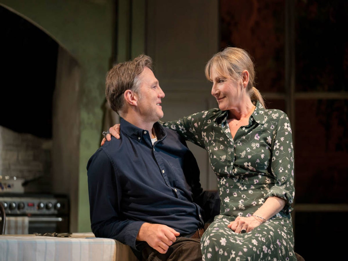 End of History, The Royal Court review: Lesley Sharp is painfully funny in this clever, intriguing production | Independent The Independent