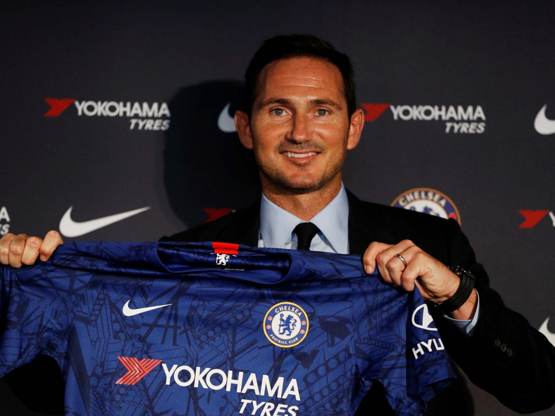 Lampard is unveiled as the new Chelsea manager