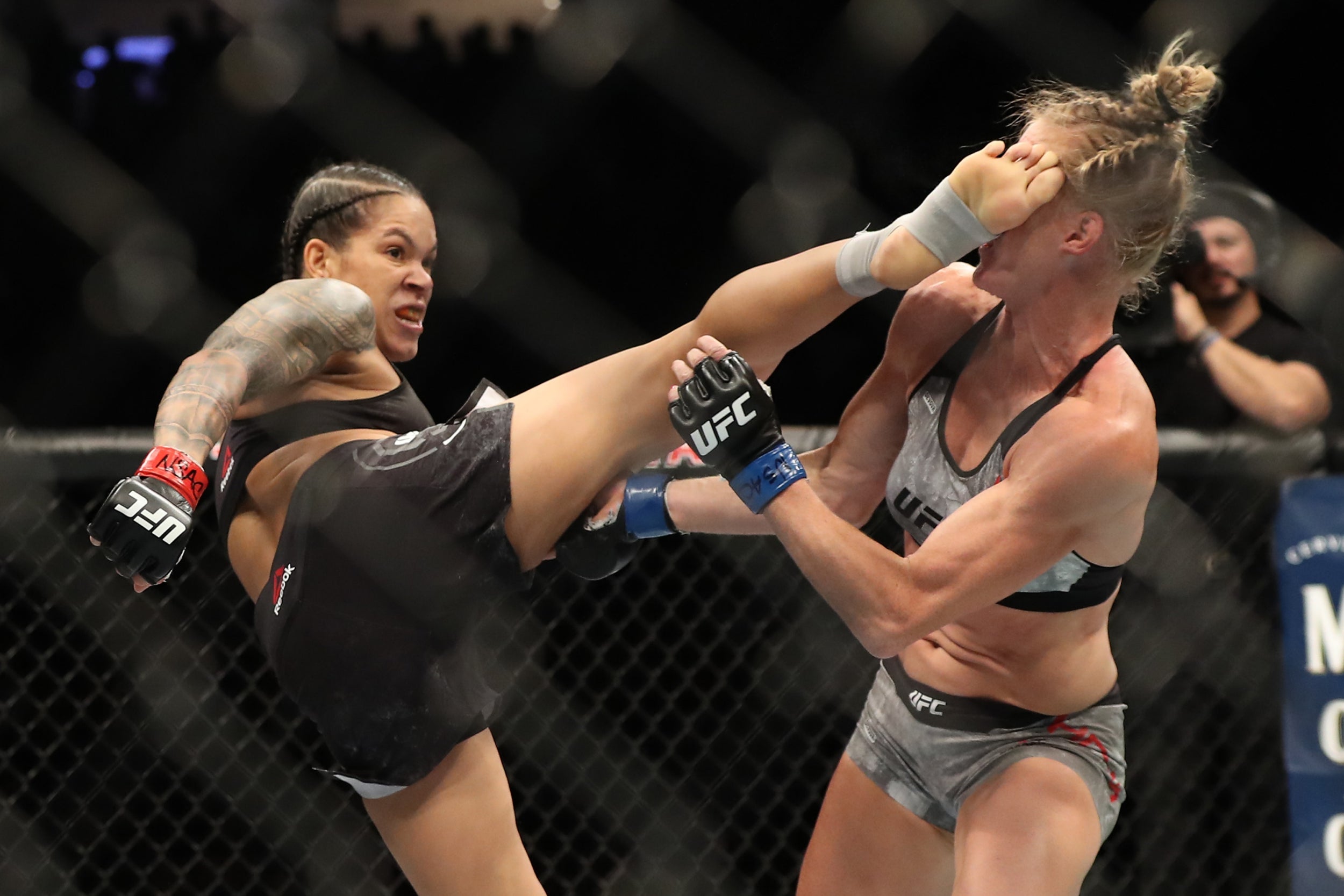 Amanda Nunes knocked out Holly Holm to retain the women's bantamweight title (Getty)