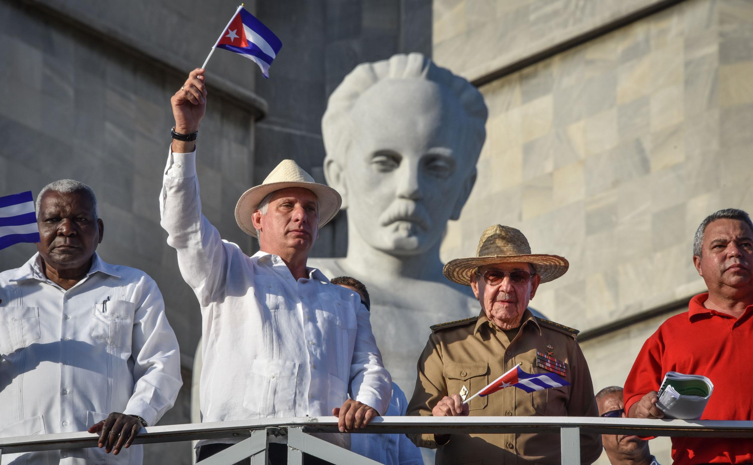 Cómo Facebook y Twitter desencadenaron las mayores protestas de Cuba en años