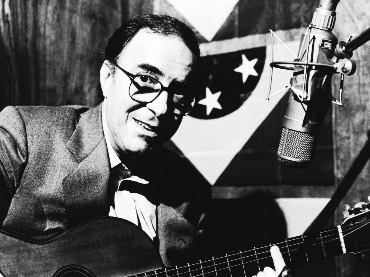 Joao Gilberto: Bossa nova master who crystallised the genre’s breezy, intimate sound