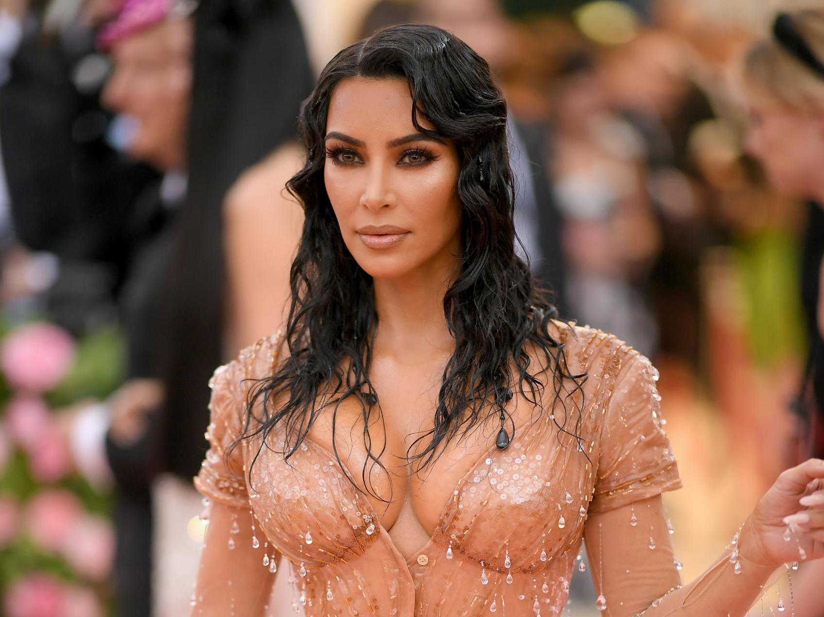 Kim kardashian shop met gala corset