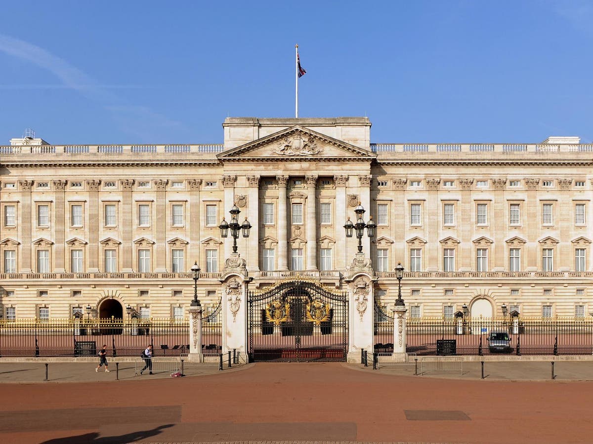 Buckingham Palace incident: Man arrested on suspicion of trespass after climbing front gates