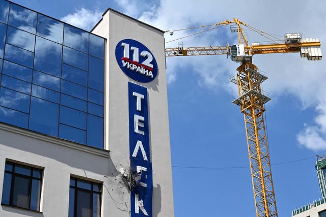The building of Ukrainian television channel 112  was attacked by an unknown person with a grenade-launcher in Kiev