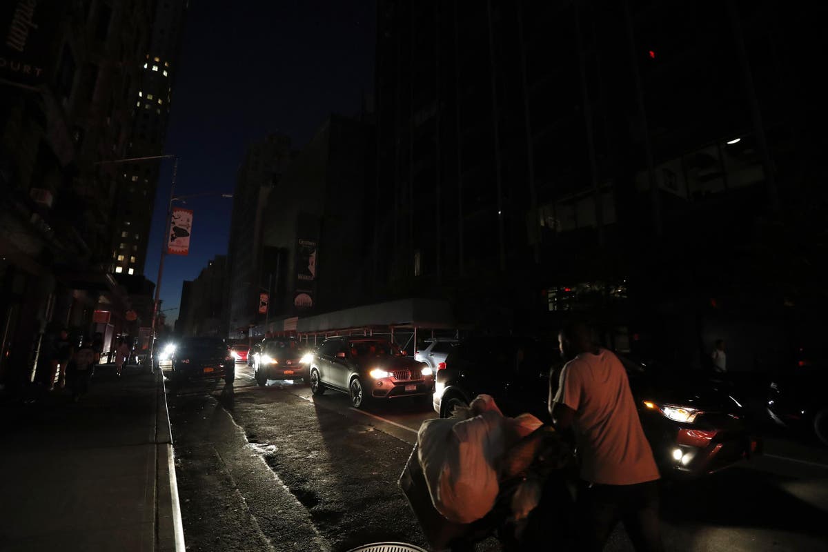 Manhattan power outage: Parts of New York City plunged into chaos after transformer fire cuts electricity