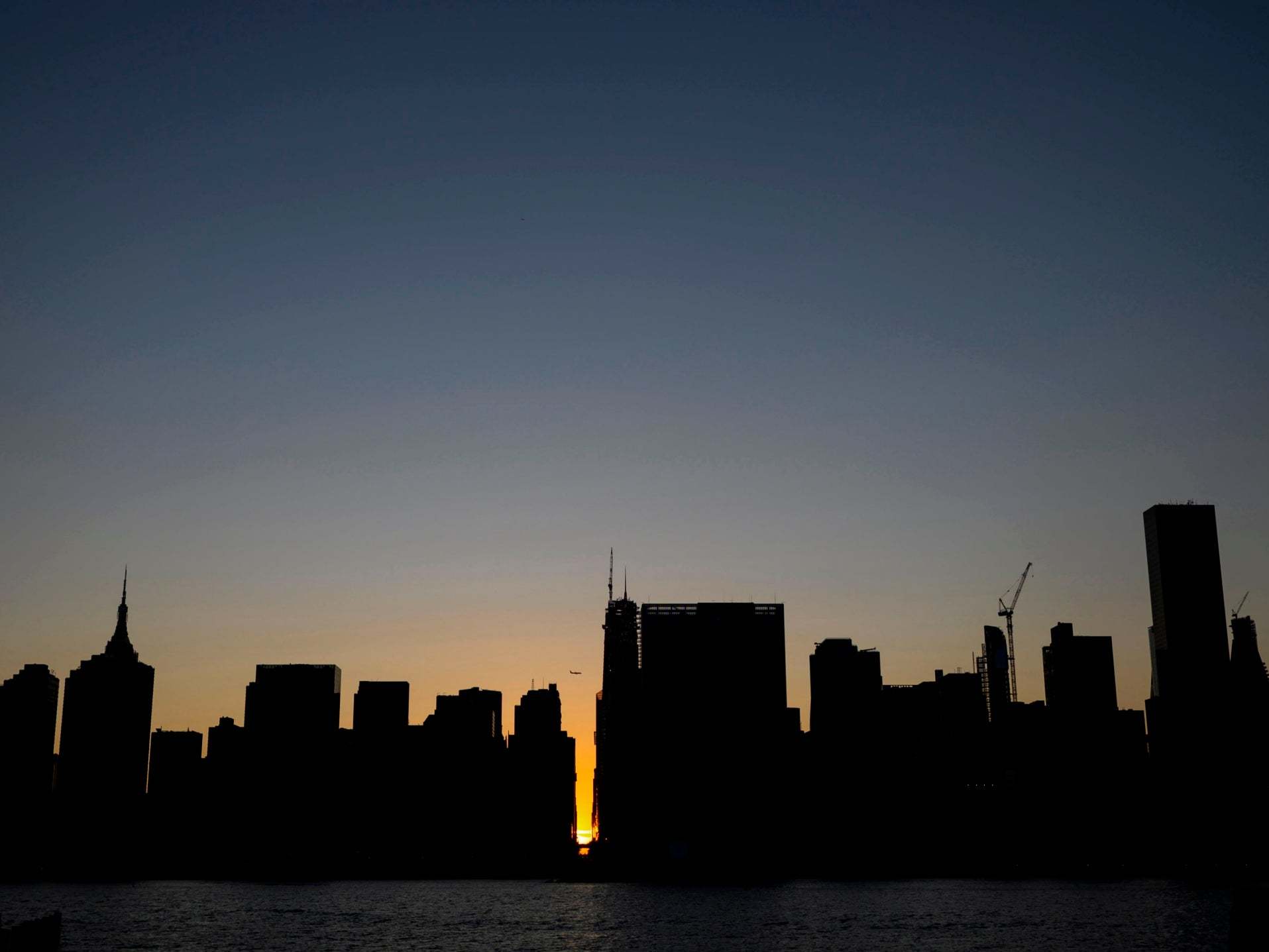 New York power outage Electricity restored to Manhattan after massive