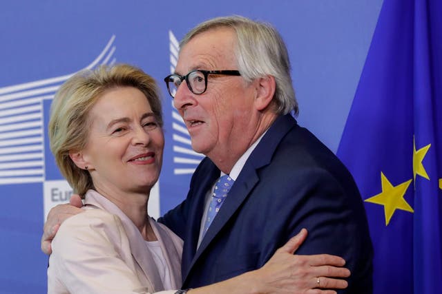 Jean-Claude Juncker with Ursula von der Leyen, his incoming replacement