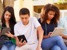 Screen time linked to greater risk of depression for young people