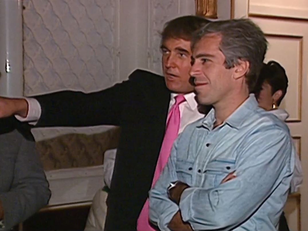 Donald Trump and Jeffrey Epstein at a party in November 1992