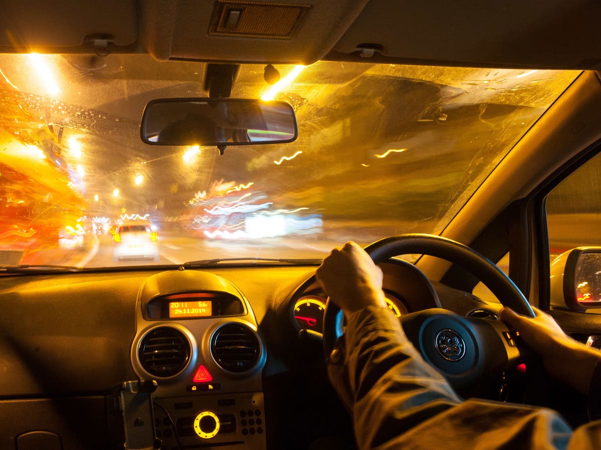 Young drivers could be banned from roads at night, government announces