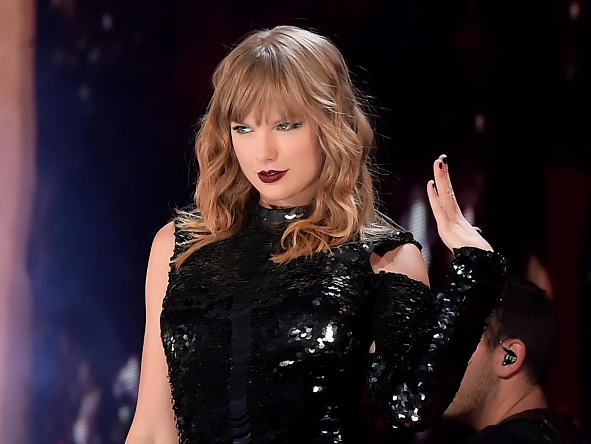 Taylor Swift pulls out of Melbourne Cup concert amid animal rights backlash