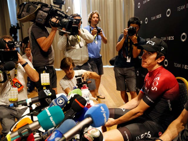 Geraint Thomas faces the media on the second rest day