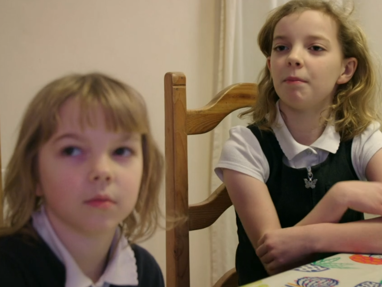 Ella and Caitlin McEwan on 'War on Plastic with Hugh and Anita'