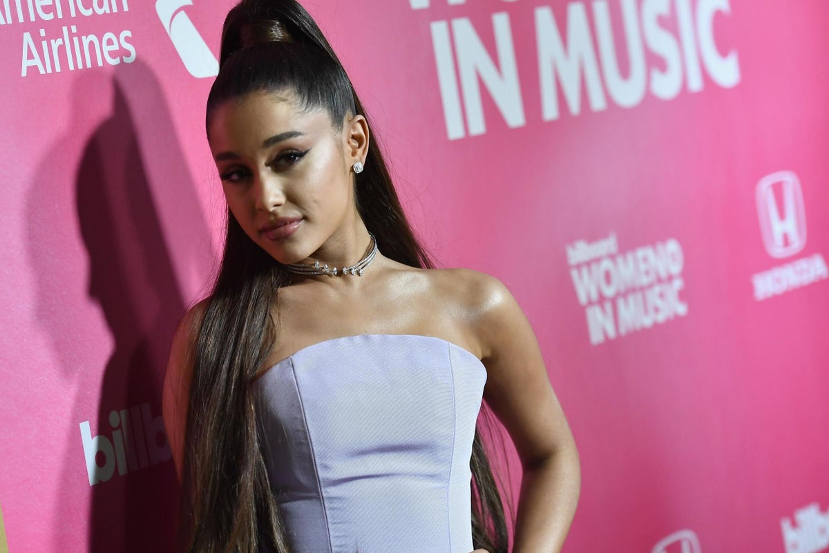 MTV VMAs: Ariana Grande and Taylor Swift lead race with 10 award  nominations each, The Independent