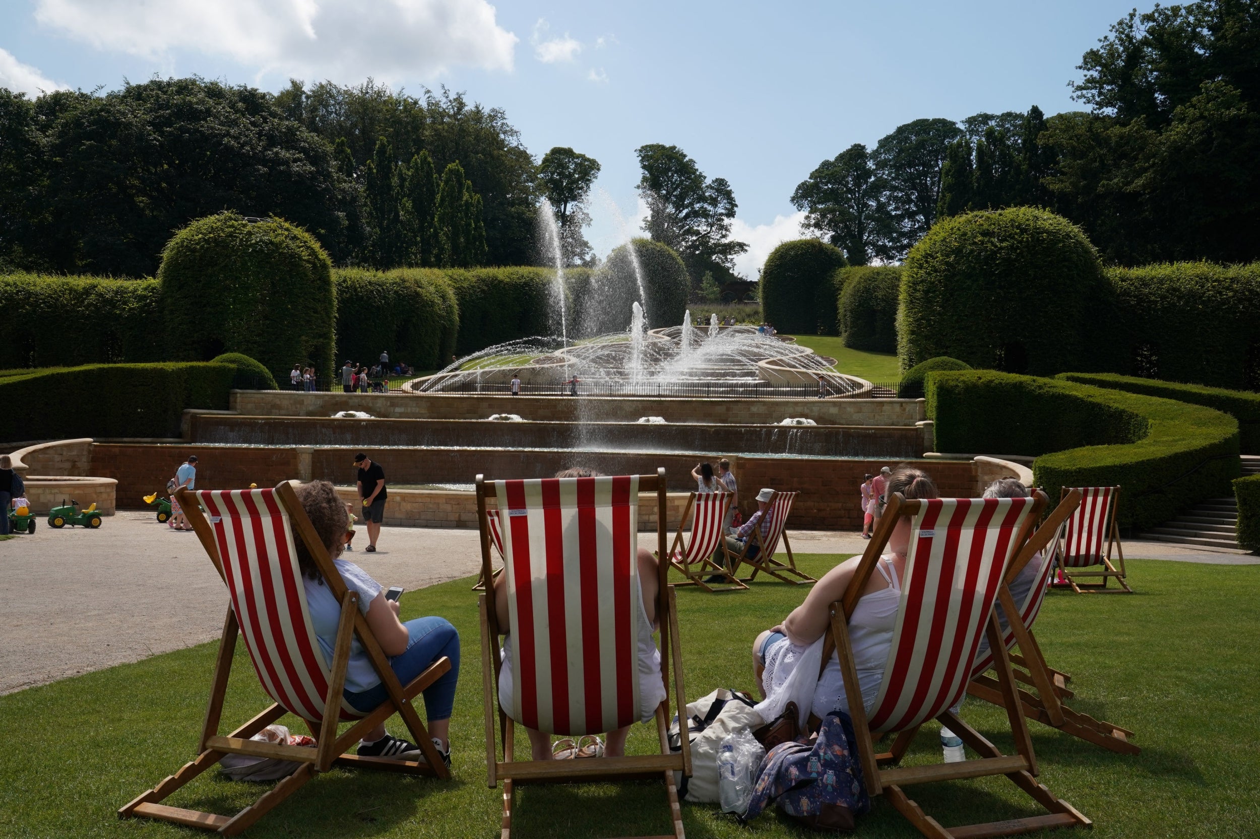 Last decade was second-hottest in past 100 years, says Met Office