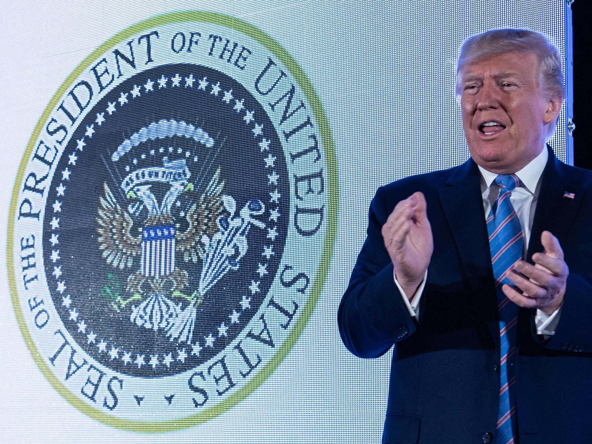 trump-presidential-seal.jpg