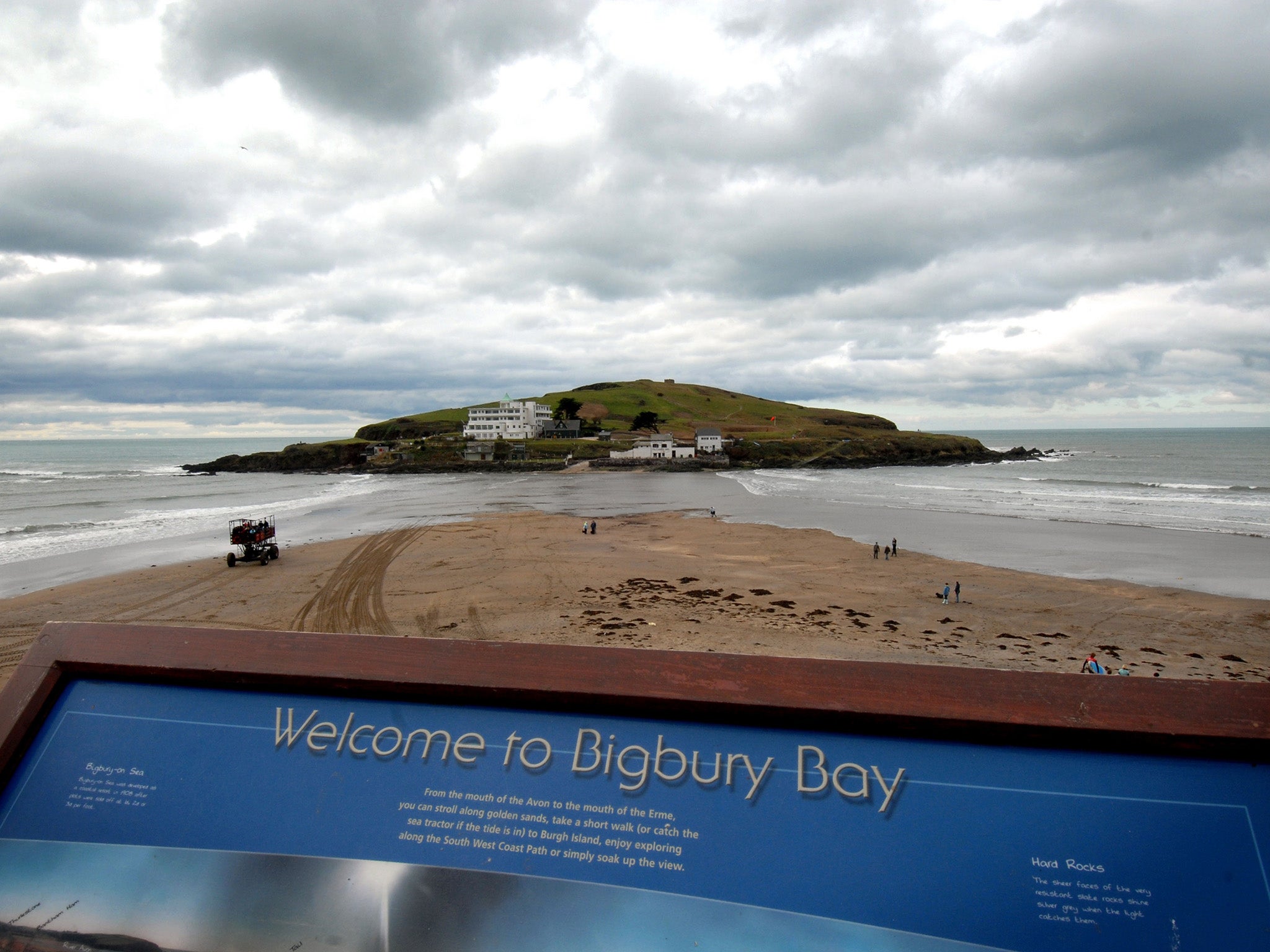 The island is easy to reach on foot at low tide