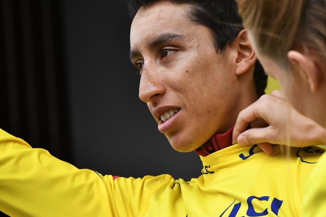 Egan Bernal is awarded the yellow jersey in Tignes