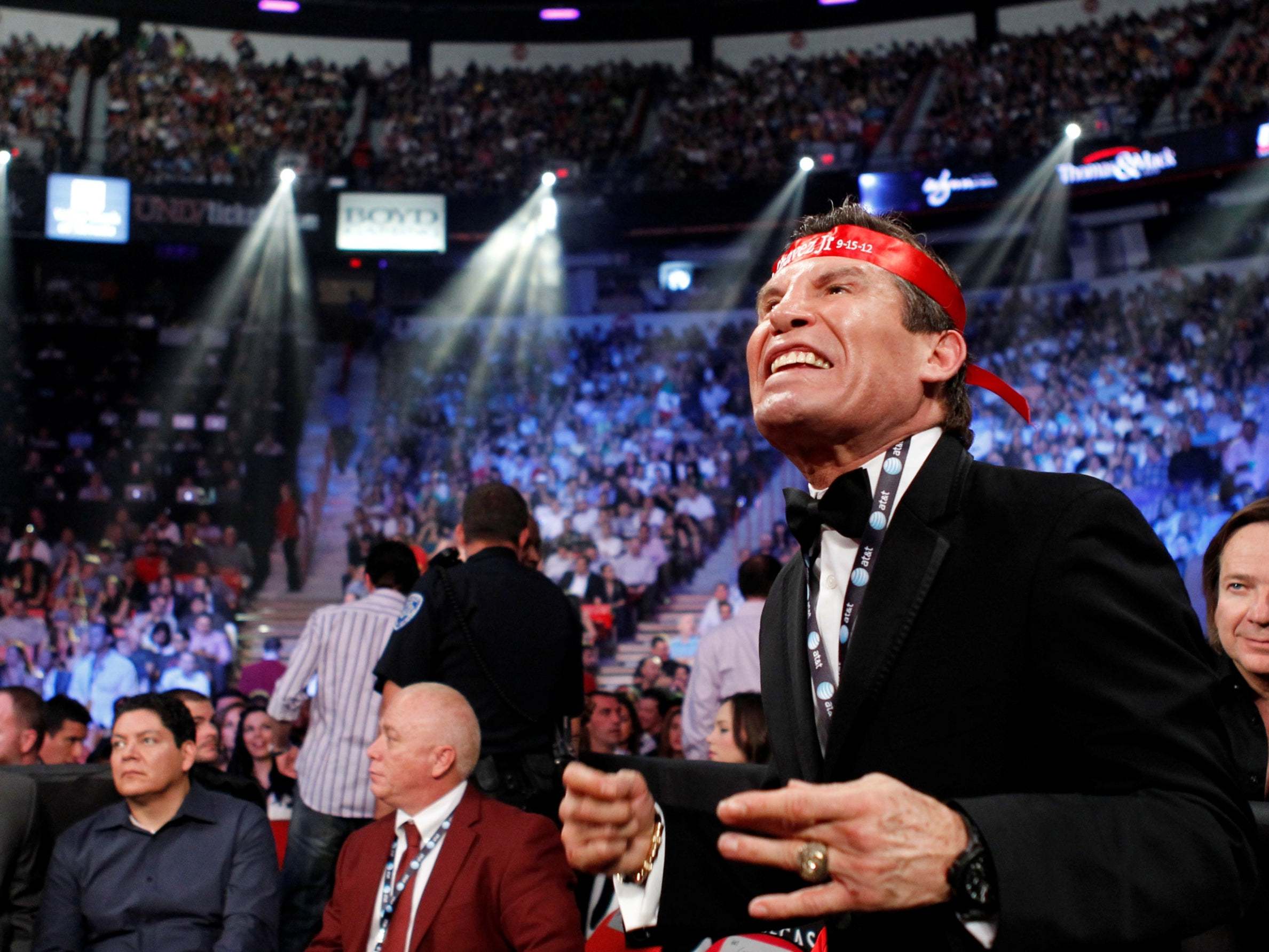 Julio Cesar Chavez was robbed at gunpoint in Mexico City