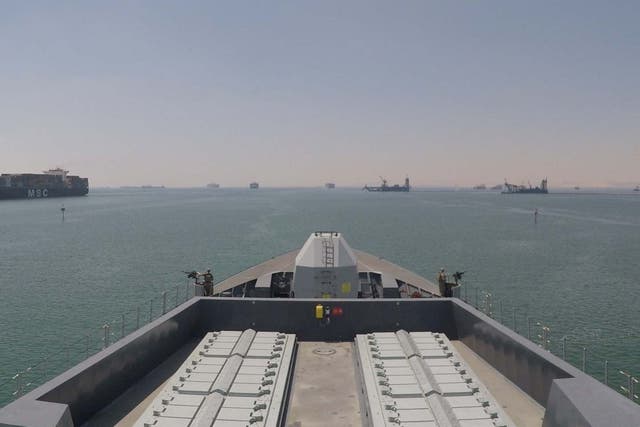 Royal Navy destroyer HMS Duncan passes through the Suez Canal into the Gulf