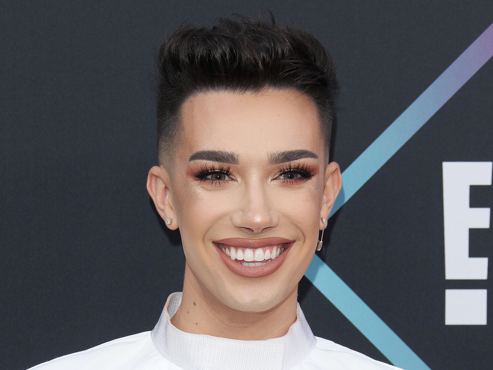 Youtuber James Charles Loses More Than One Million Subscribe