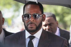 R Kelly ‘briefly disappears during transport from Chicago to New York’