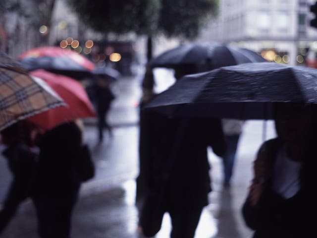 London rainy soft focus background