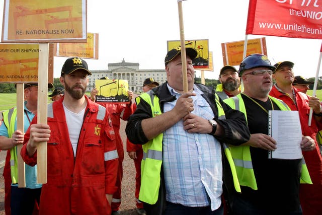 Harland and Wolff workers are protesting the shipyard's collapse as their jobs are placed on the line