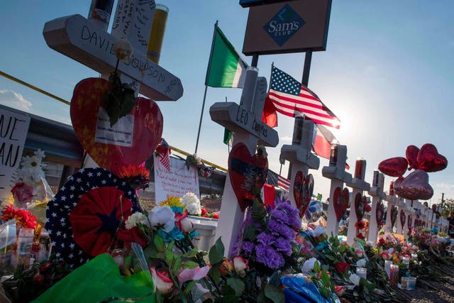 The Mexican and US flags fluttered alongside each other as thousands in the southern of border city of El Paso united as one