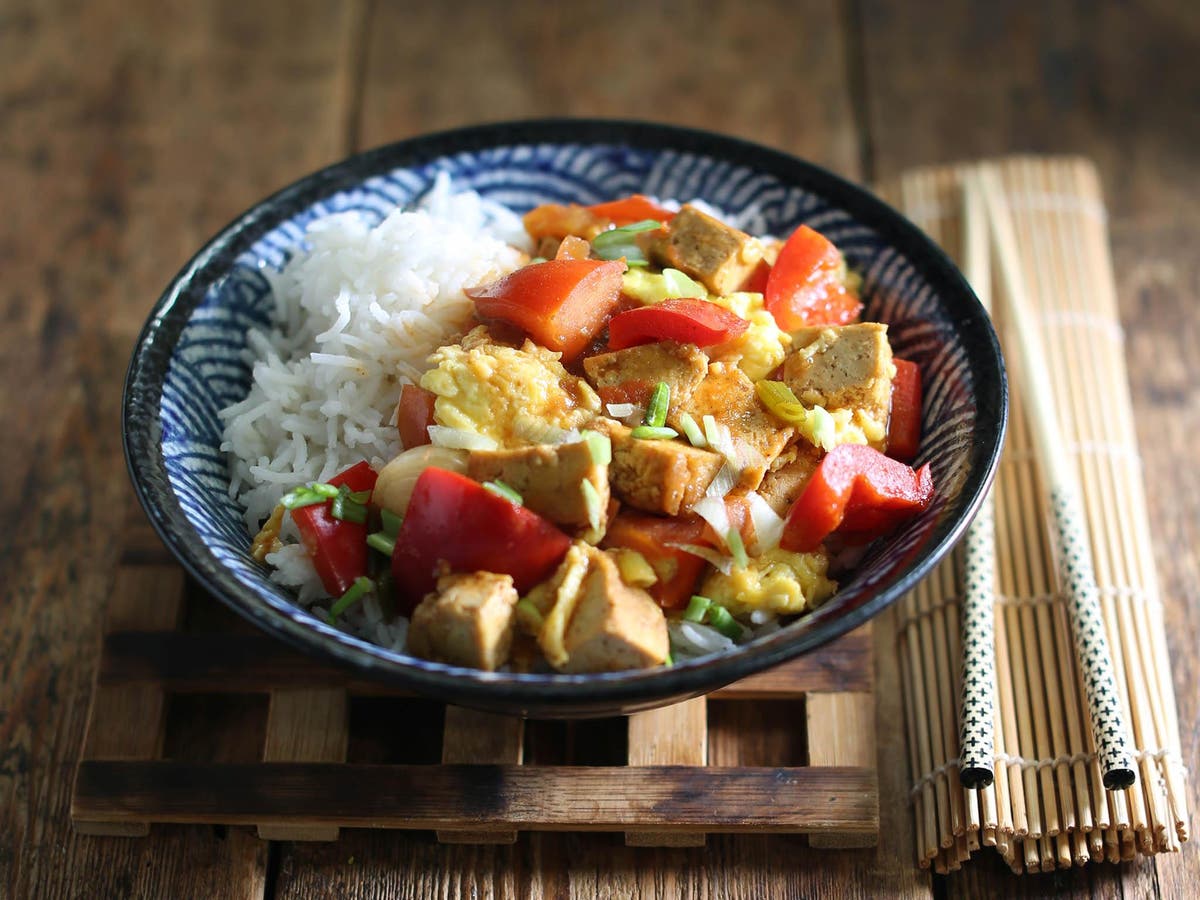 How to make tomato, tofu and egg stirfry The Independent The