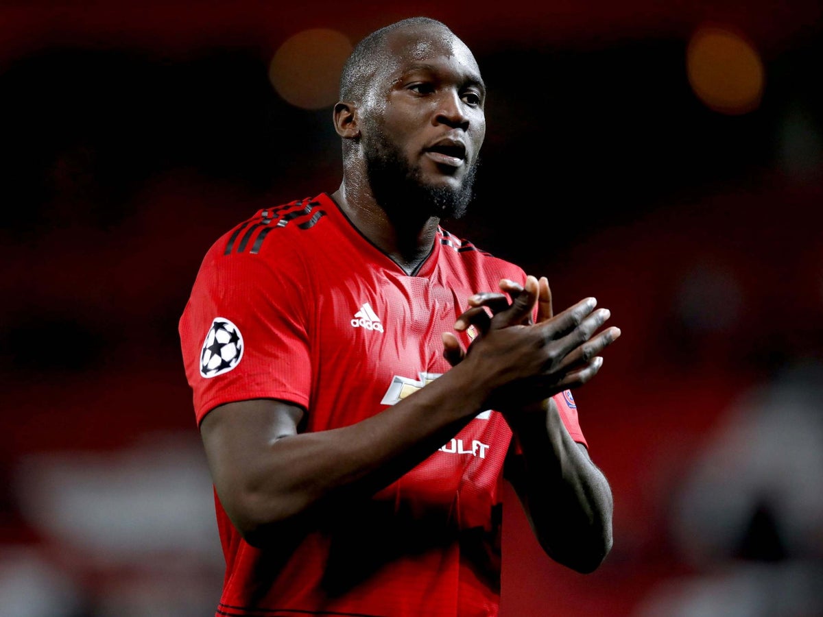 Romelu Lukaku Gary Neville Accuses Overweight Manchester United Striker Of Being Unprofessional Ahead Of Inter Milan Transfer The Independent The Independent