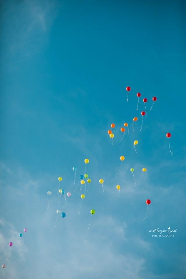 The mothers let balloons representing their losses go (Ashley Sargent Photography LLC)