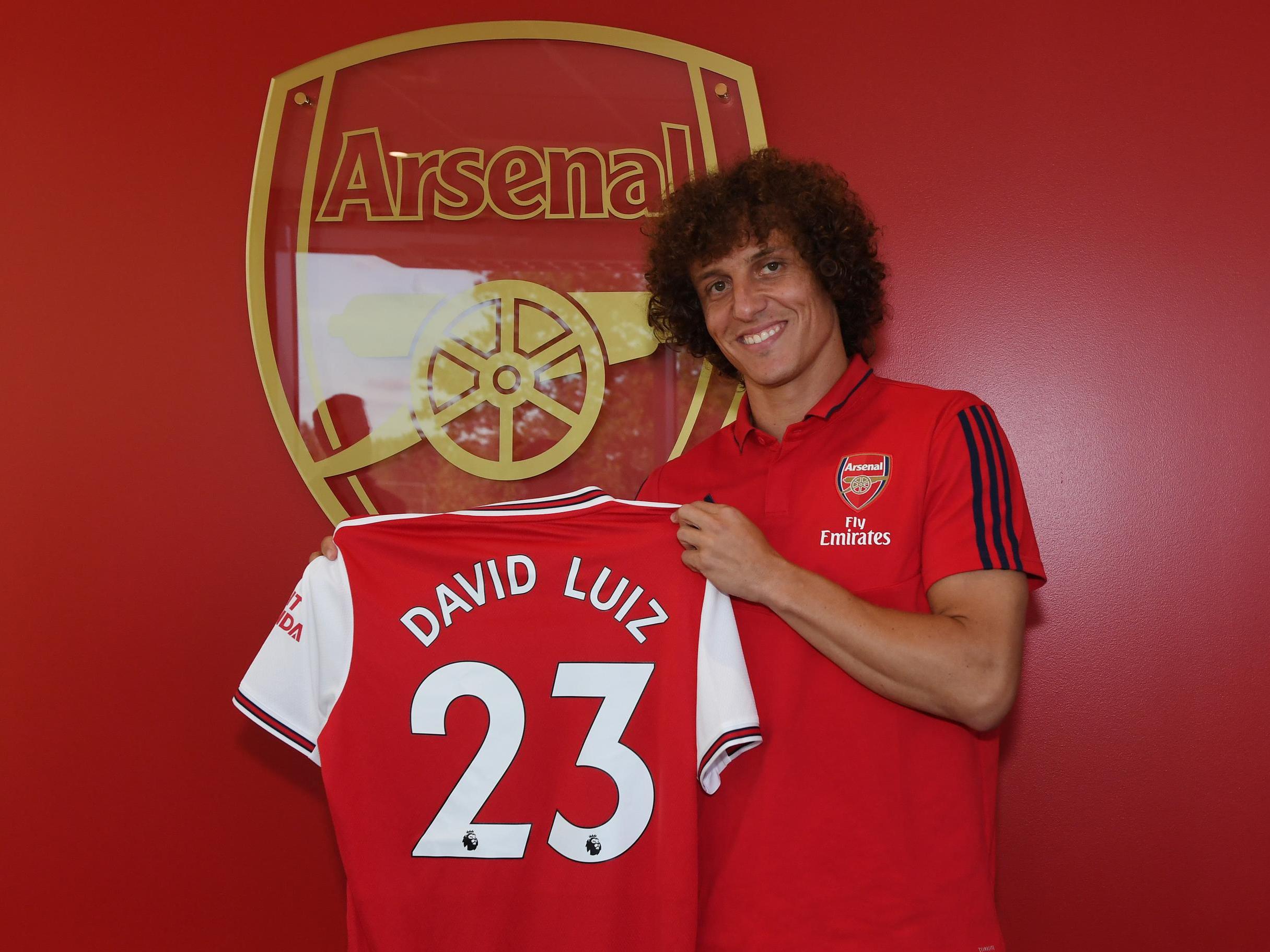 Arsenal Transfer News David Luiz Completes 8m Move From Chelsea The Independent The Independent