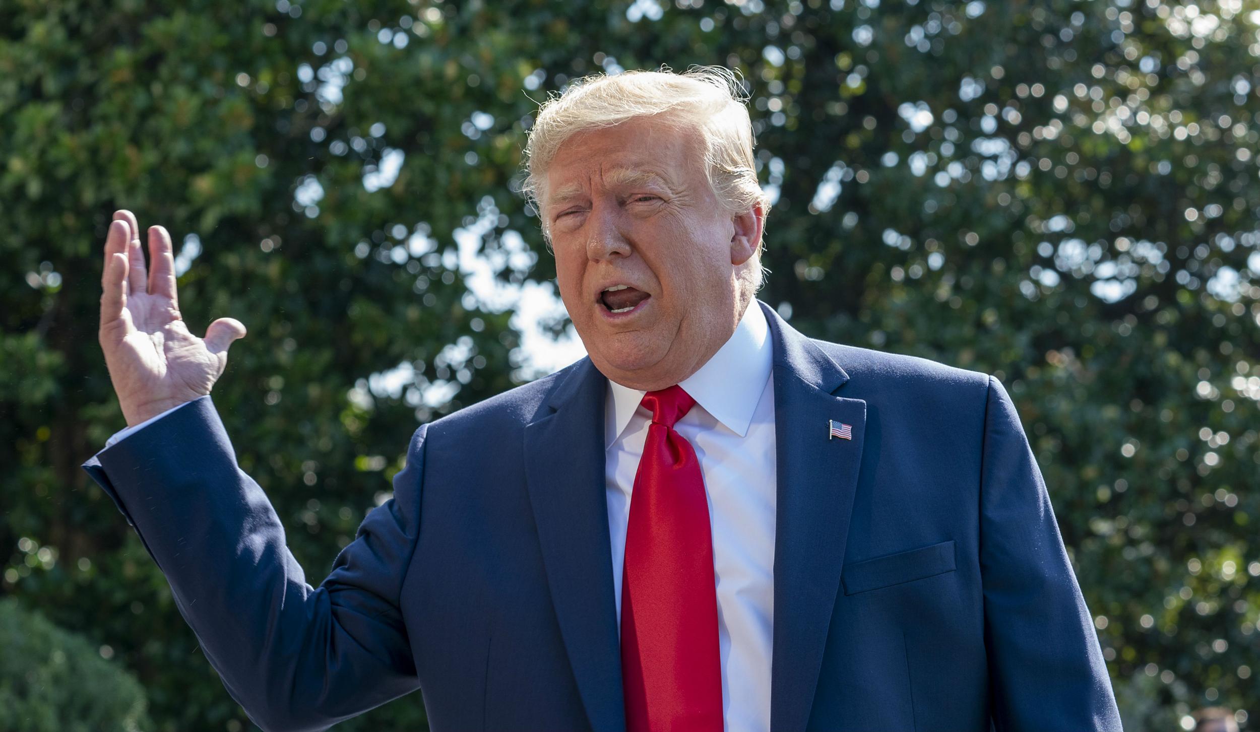 Trump's thumbs-up photo with baby orphaned by El Paso shows why he ...