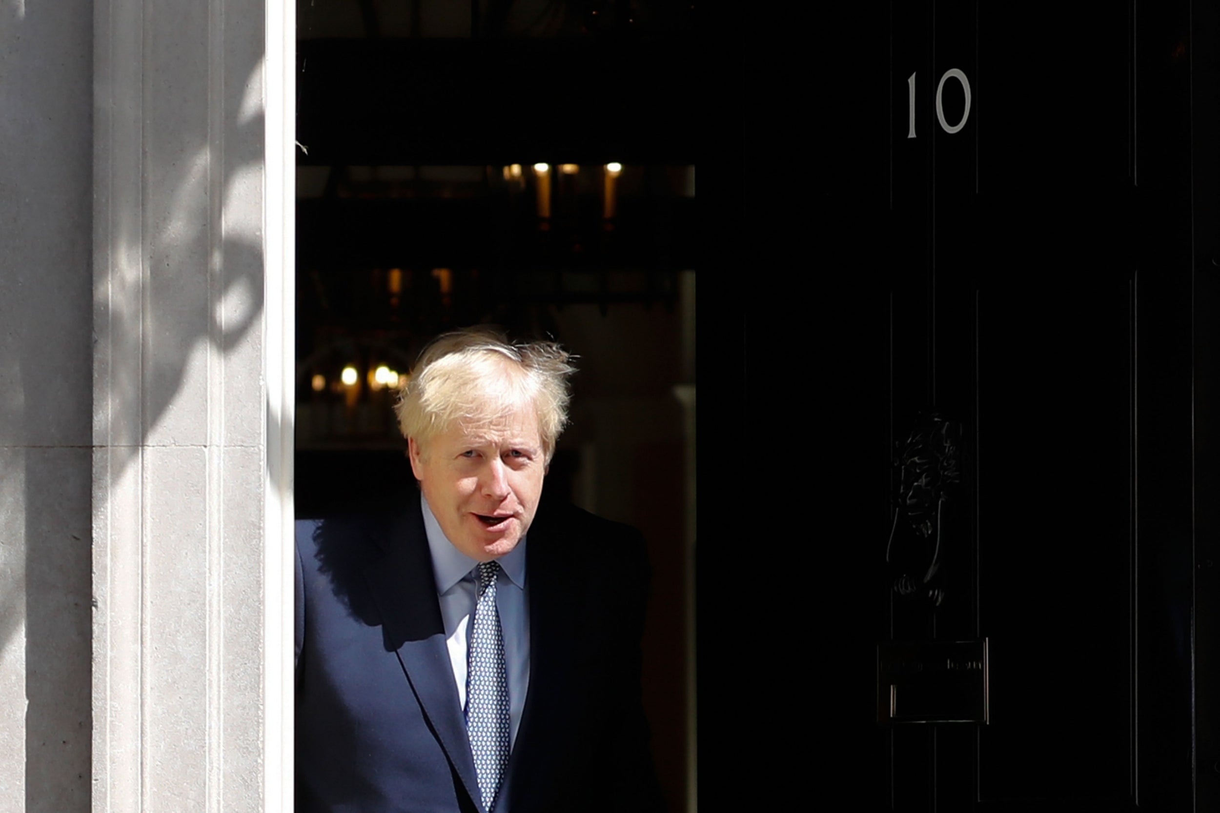 Boris Johnson news – live: Speaker vows to stop PM forcing through no-deal Brexit by suspending parliament, as Hammond launches savage attack on No 10