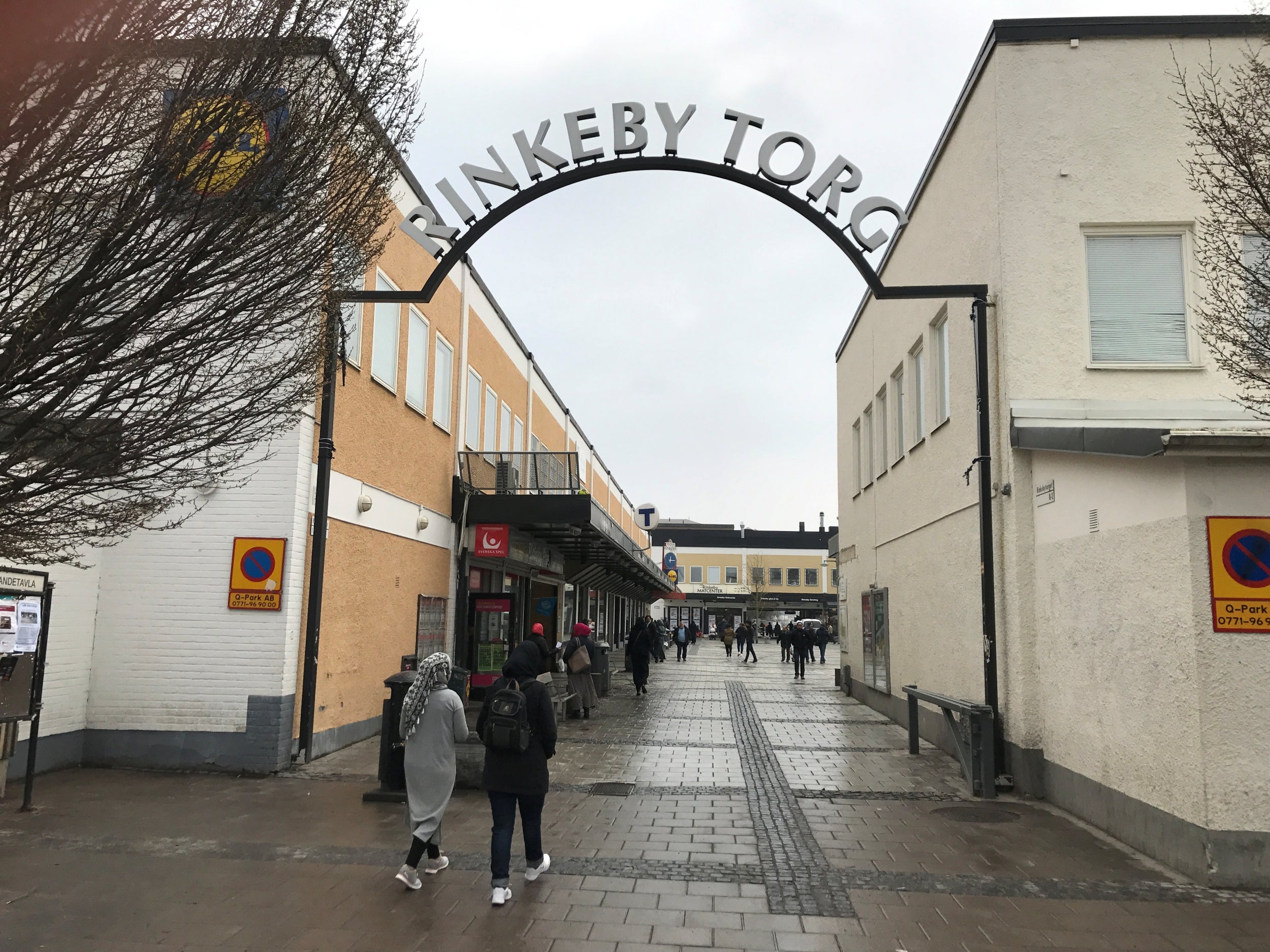 &#13;
More than 91 percent of Rinkeby’s roughly 16,400 residents are immigrants and their children. &#13;