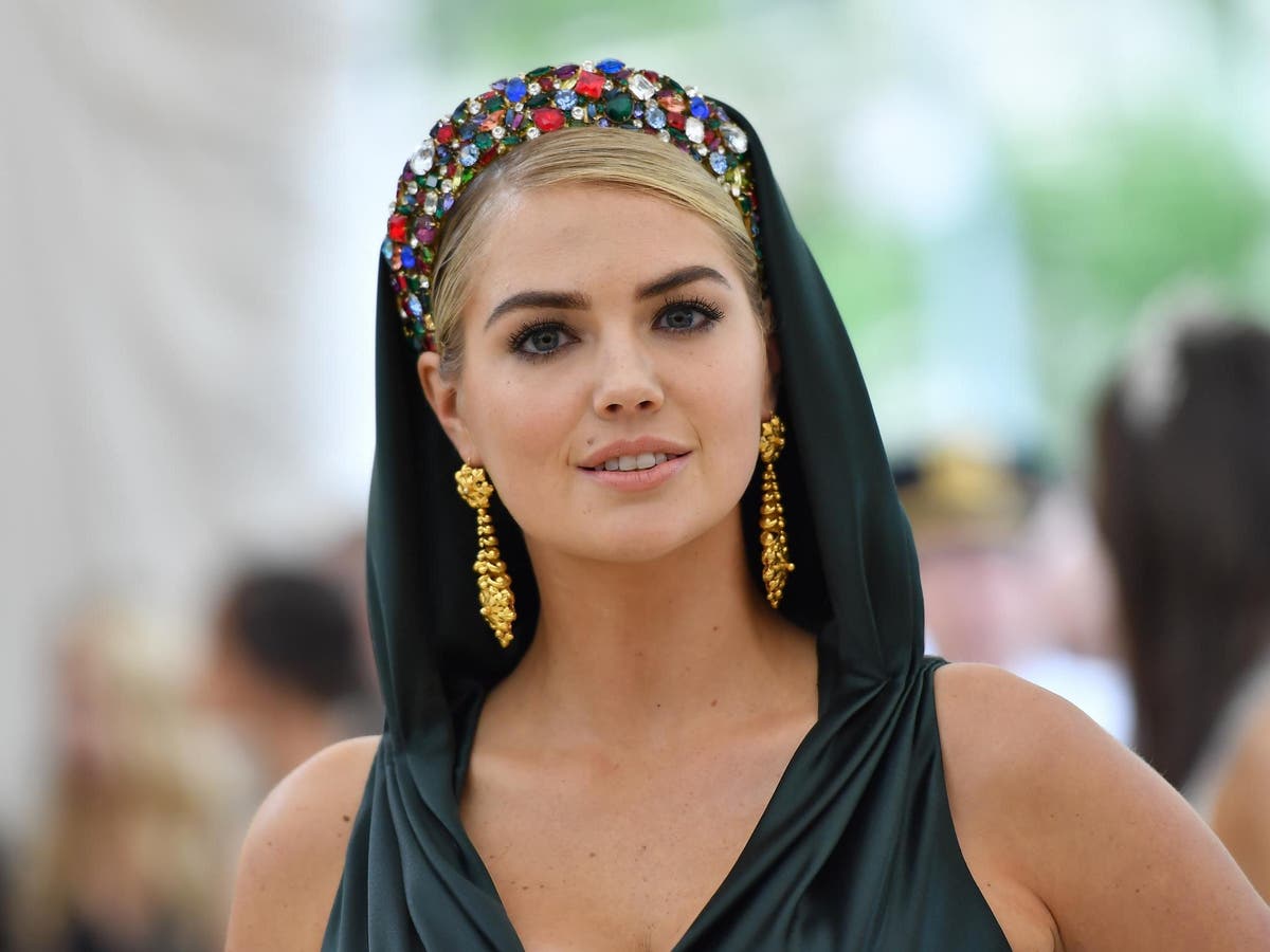 Kate Upton reflects on being 'too curvy