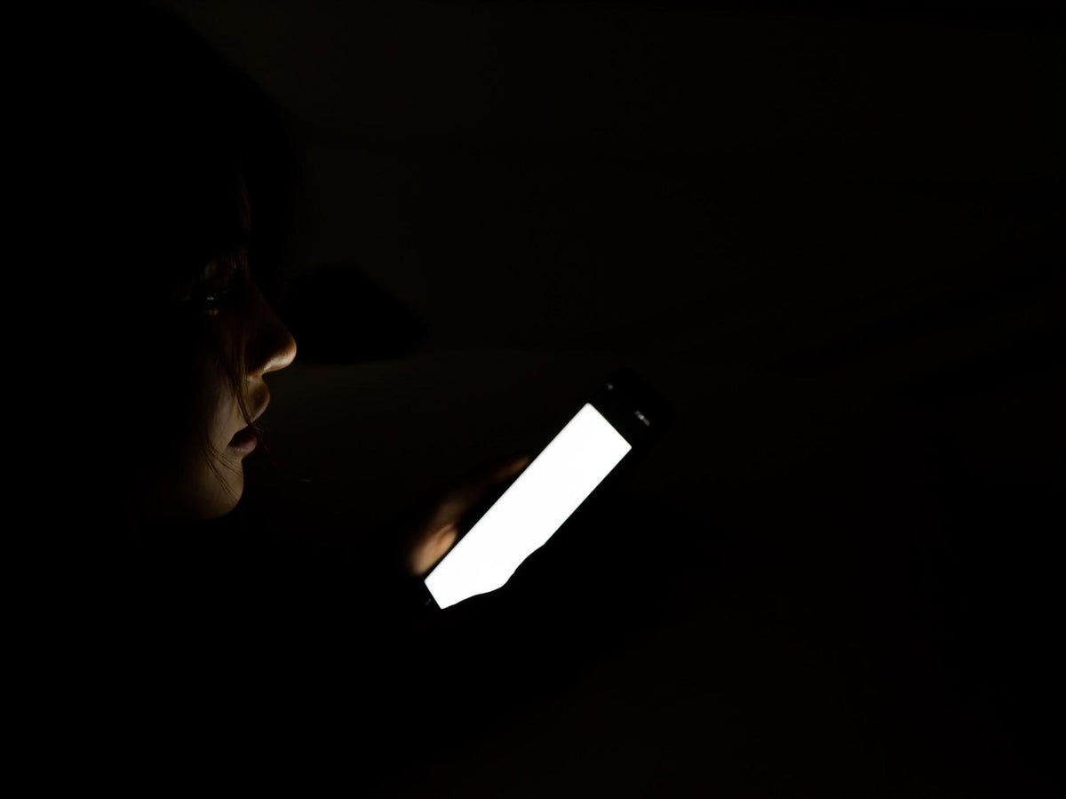 Facebook Dark Mode Is Finally Coming To Mobile App The Independent The Independent