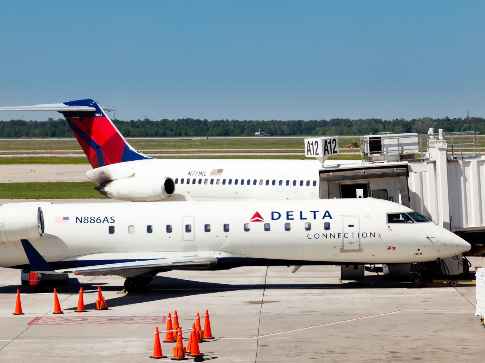 A Delta flight had to divert when a windshield crack was found mid-flight
