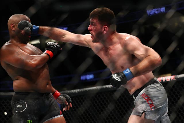 Stipe Miocic knocked out Daniel Cormier to regain the UFC heavyweight championship