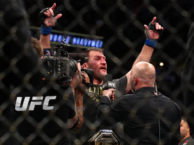 Stipe Miocic retained his heavyweight title by beating Daniel Cormier at UFC 252