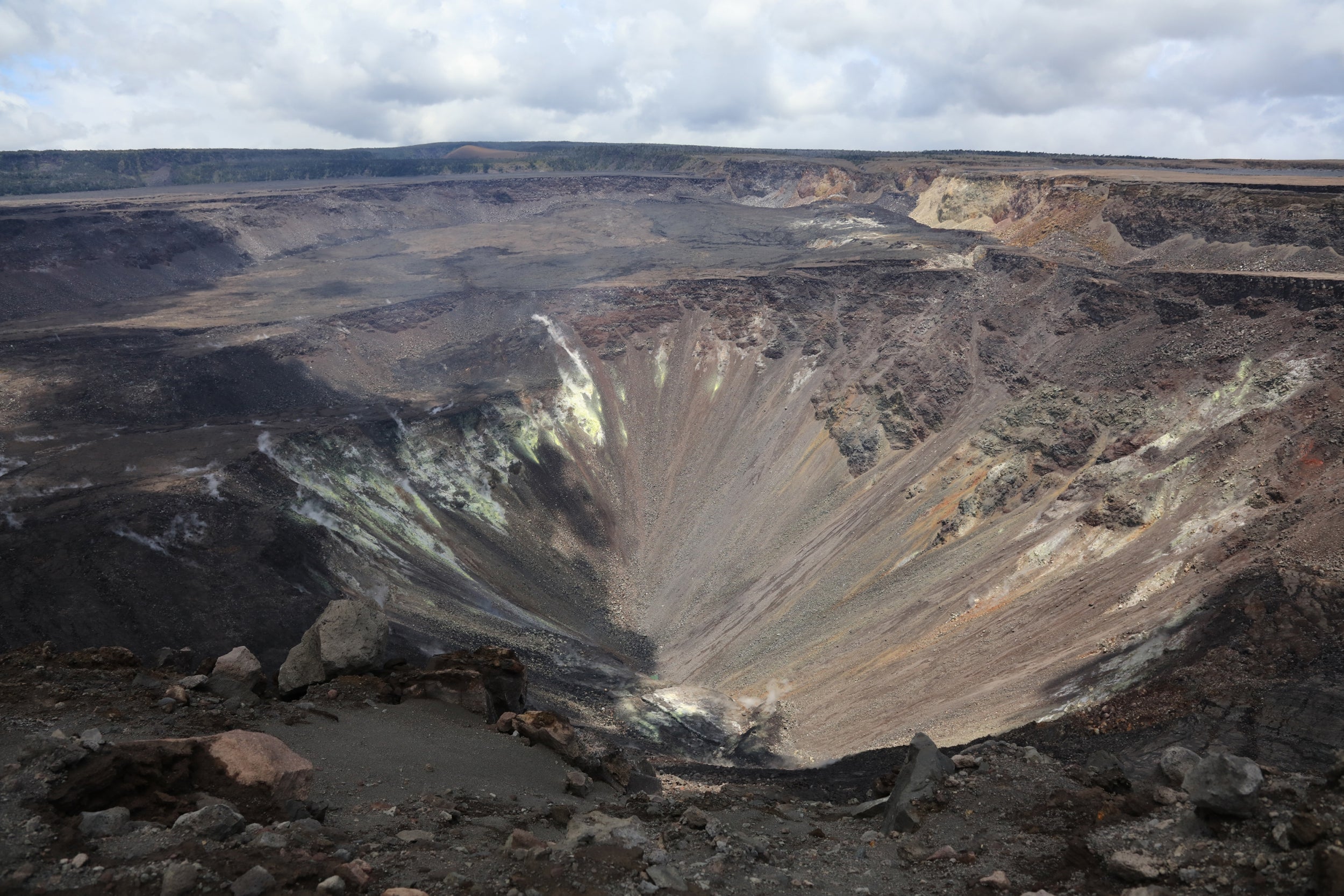 The Halema’uma’u summit crater after the magma drained away