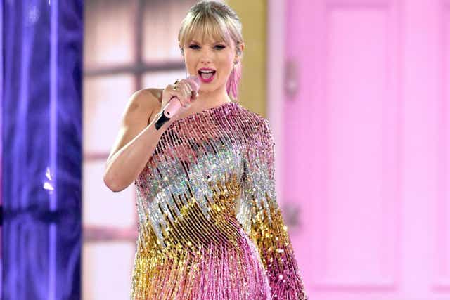 Related video: aylor Swift performs 'ME!' with Brendon Urie at Billboard Music Awards